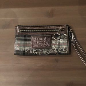 Coach Poppy Wristlet Wallet